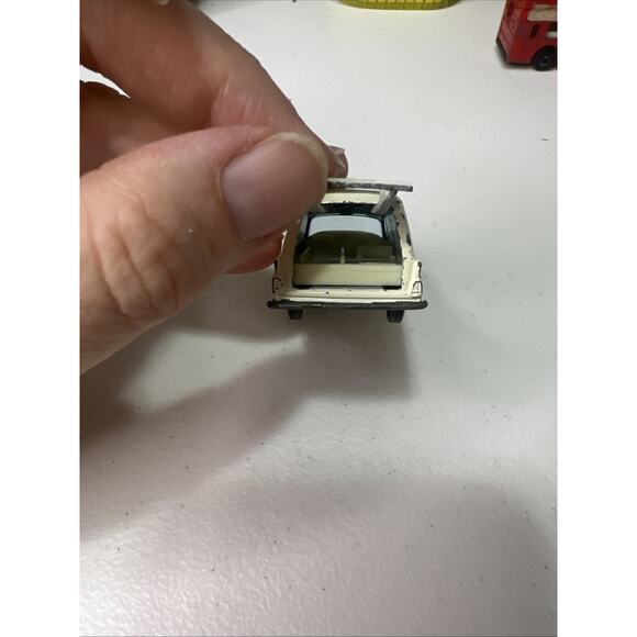 VTG 1968 Lesney Matchbox 1-75 Series - No. 3c - Mercedes-Benz "Binz" Ambulance - Picture 6 of 6